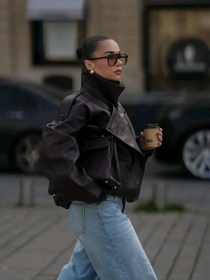 Xhaketë Leather Look – Elegancë Urbane 🖤
